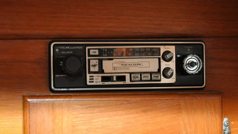 Slide: The Image of 1984 Bristol 41.1 - Petrel 1984 Bristol 41.1 - Petrel - 6523098