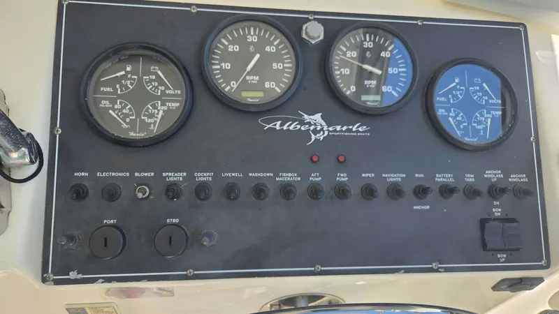 Slide: The Image of Albemarle 280 Express Fisherman 2000 - 6534975