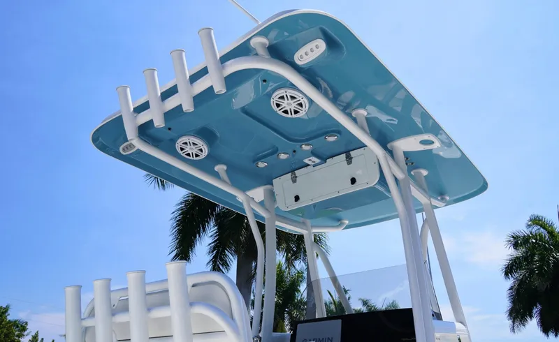 Slide: The Image of Sea Hunt Ultra 229 2026 - 6535420