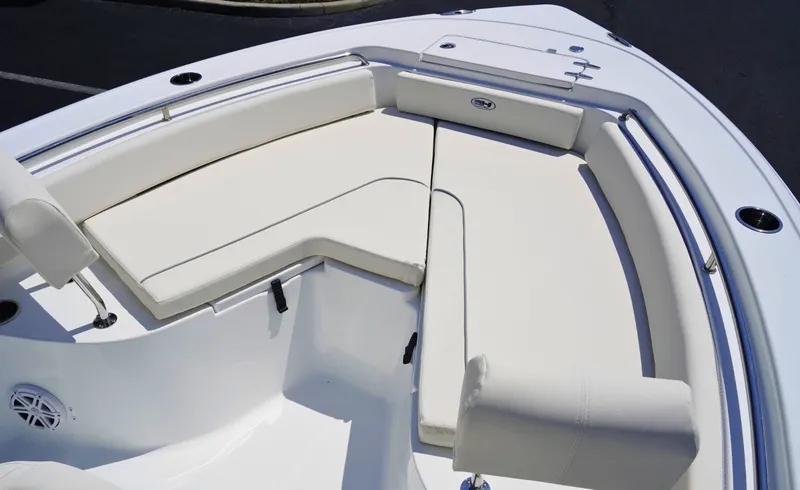 Slide: The Image of Sea Hunt Ultra 229 2026 - 6535446