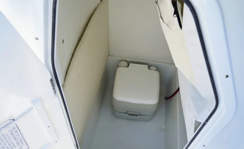 Slide: The Image of Sea Hunt Ultra 229 2026 - 6535452