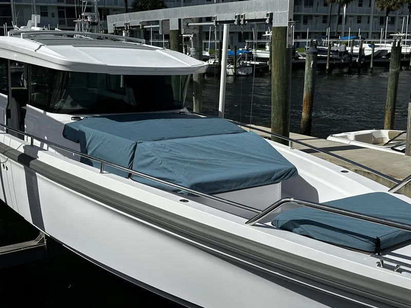 Slide: The Image of Axopar 37 XC Cross Cabin 2024 - 6535648