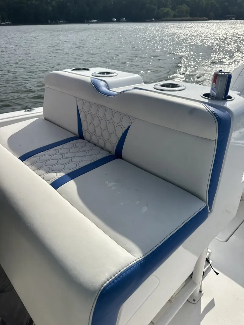 Slide: The Image of Belzona 27 Center Console 2020 - 6535978