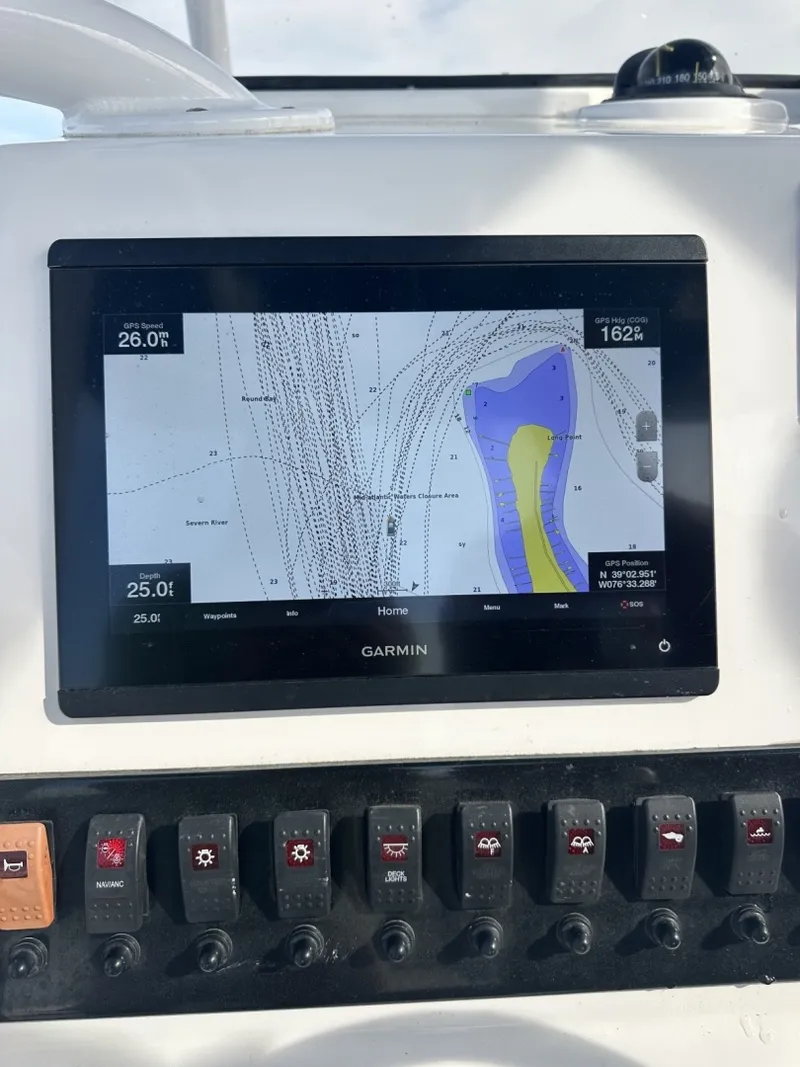 Slide: The Image of Belzona 27 Center Console 2020 - 6535979
