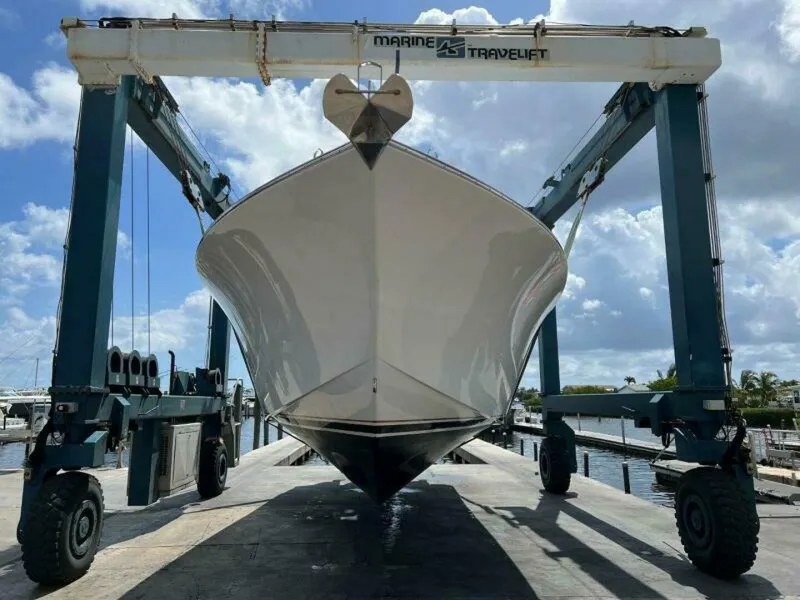 Slide: The Image of Forward Hull Entry - 6536046