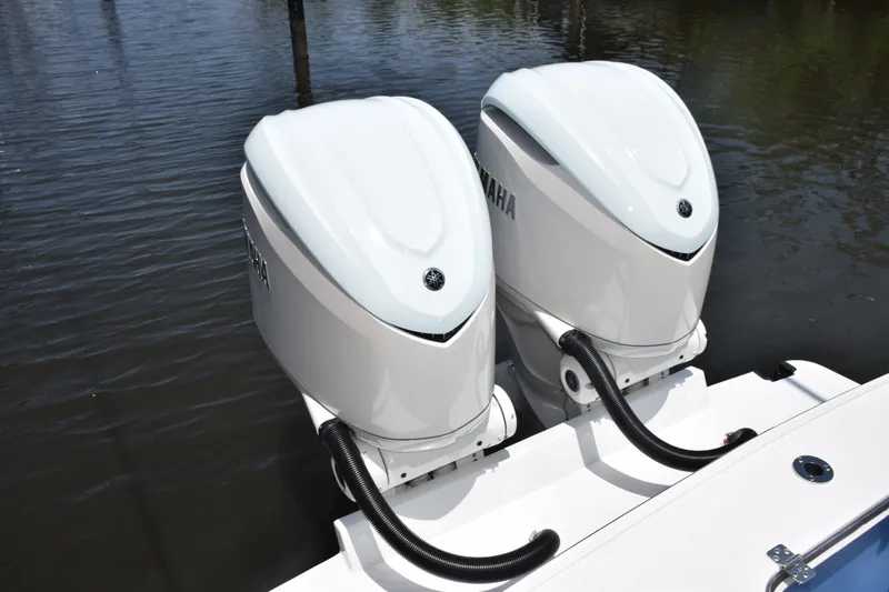 Slide: The Image of Twin Yamaha 350hp - 6551314