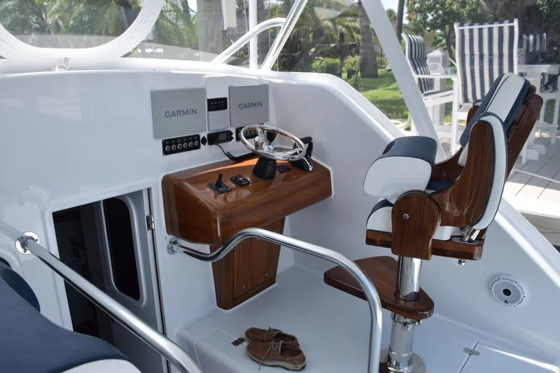 Slide: The Image of Teak helm console - 6551165