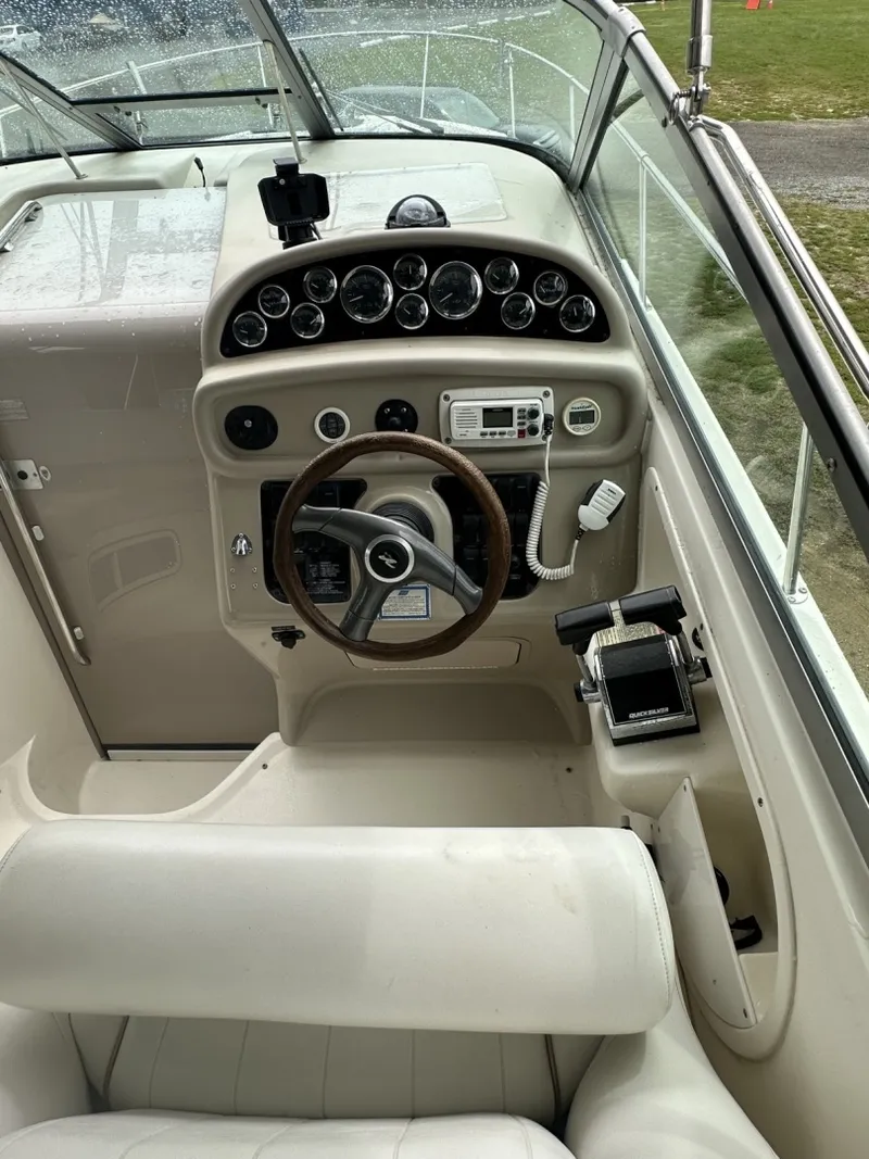Slide: The Image of Sea Ray 290 Sundancer 1998 - 6536394