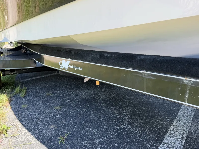 Slide: The Image of Correct Craft Ski Nautique 200 OB 2011 - 6536731