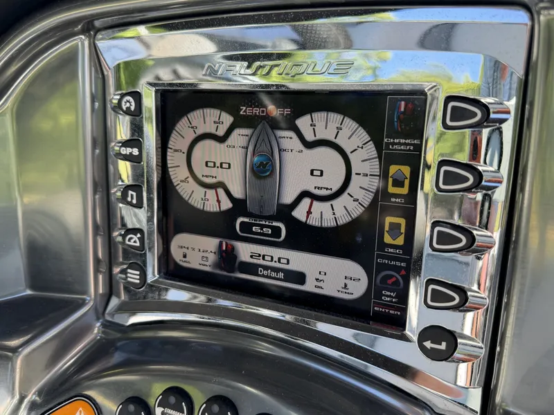 Slide: The Image of Correct Craft Ski Nautique 200 OB 2011 - 6536622