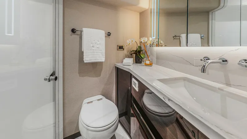 Slide: The Image of Galati-LONESTAR-Staterooms5 - 6536820