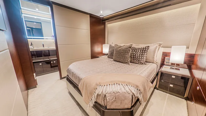 Slide: The Image of Galati-LONESTAR-Staterooms17 - 6536832