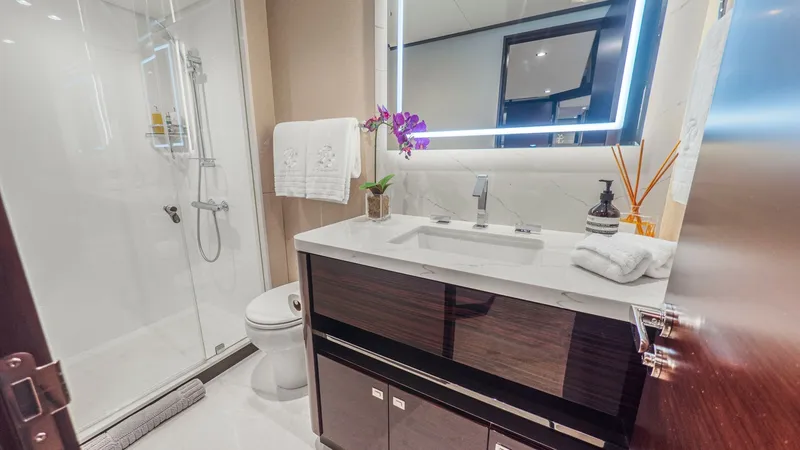 Slide: The Image of Galati-LONESTAR-Staterooms15 - 6536830
