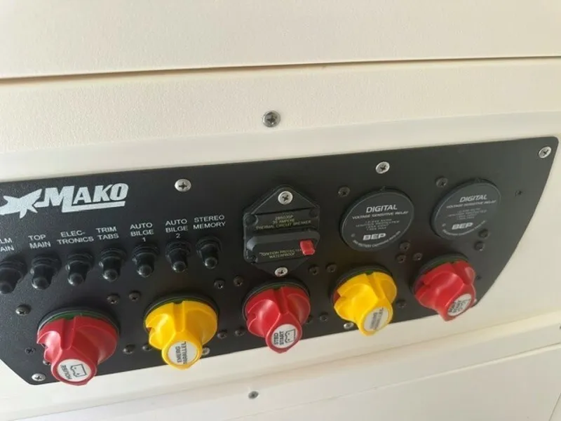 Slide: The Image of Mako 284 2018 - 7656263