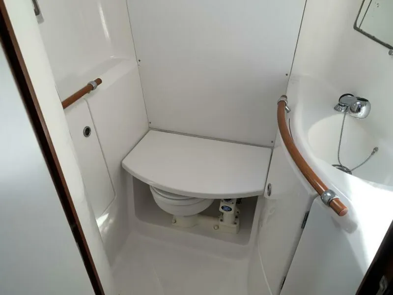 Slide: The Image of 2004 Beneteau Oceanis 393 - 6549019