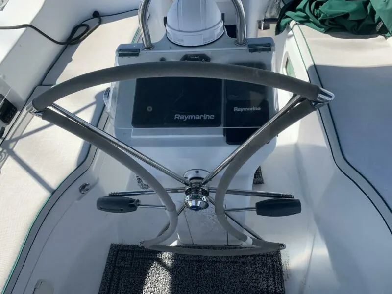 Slide: The Image of 2004 Beneteau Oceanis 393 - 6548810