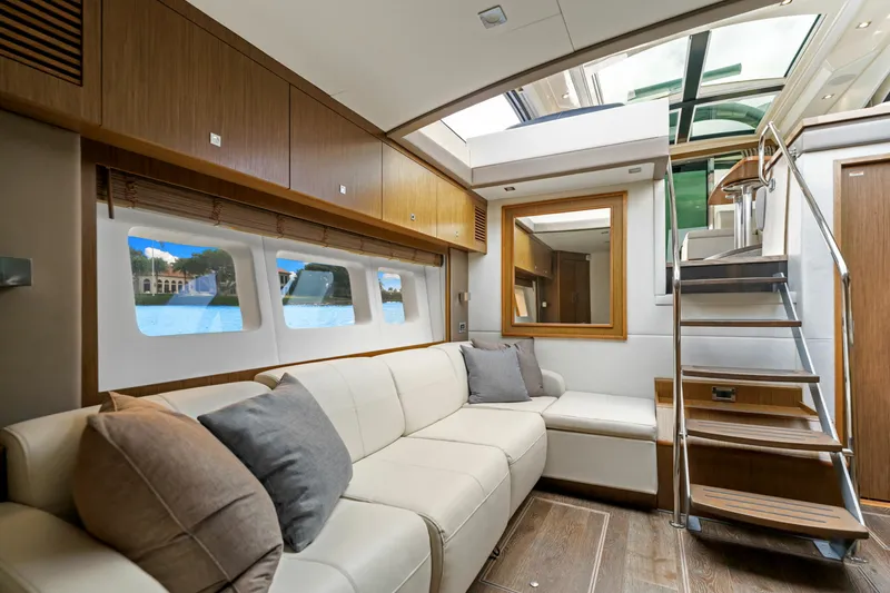 Slide: The Image of Sea Ray SUNDANCER 510 2017 - 6550777