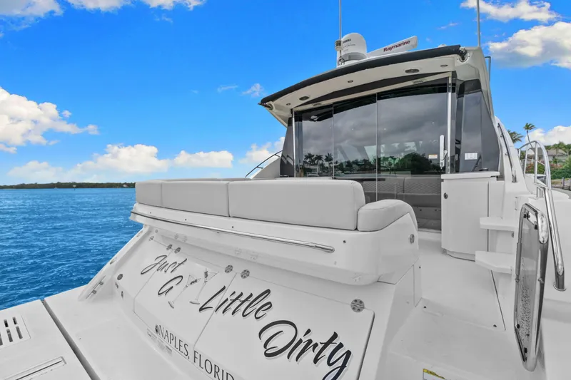 Slide: The Image of Sea Ray SUNDANCER 510 2017 - 6550788