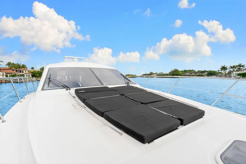 Slide: The Image of Sea Ray SUNDANCER 510 2017 - 6550761
