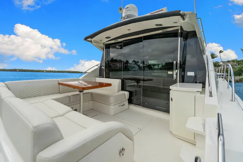 Slide: The Image of Sea Ray SUNDANCER 510 2017 - 6550791