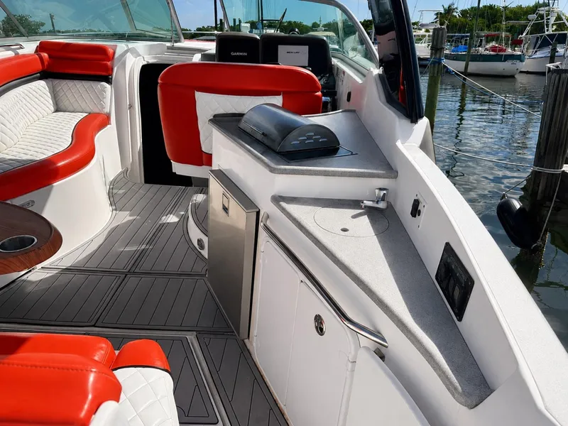 Slide: The Image of Rinker 310 Express Cruiser 2012 - 6550904
