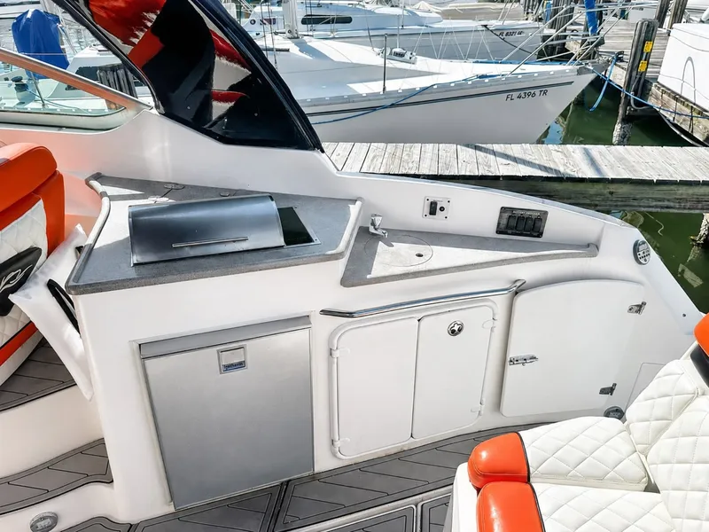 Slide: The Image of Rinker 310 Express Cruiser 2012 - 6550906