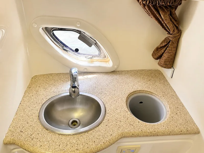 Slide: The Image of Rinker 310 Express Cruiser 2012 - 6550946