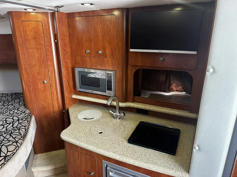 Slide: The Image of Rinker 310 Express Cruiser 2012 - 6550941