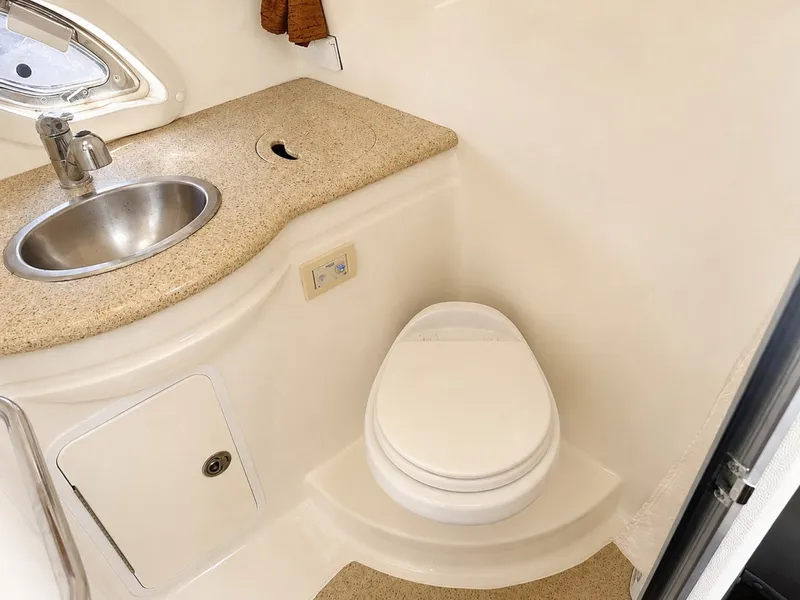 Slide: The Image of Rinker 310 Express Cruiser 2012 - 6550945