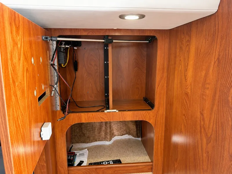 Slide: The Image of Rinker 310 Express Cruiser 2012 - 6550943
