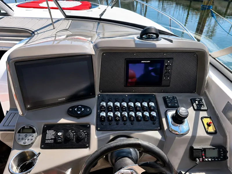 Slide: The Image of Rinker 310 Express Cruiser 2012 - 6550920