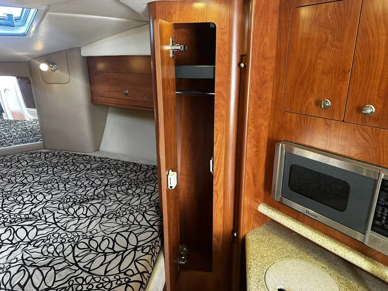 Slide: The Image of Rinker 310 Express Cruiser 2012 - 6550937
