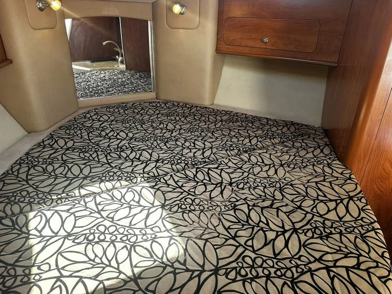 Slide: The Image of Rinker 310 Express Cruiser 2012 - 6550933