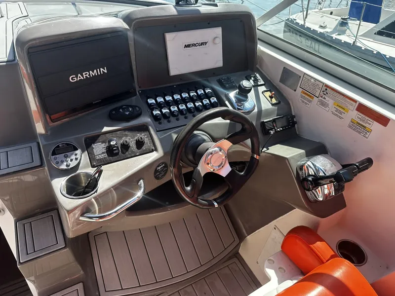 Slide: The Image of Rinker 310 Express Cruiser 2012 - 6550917