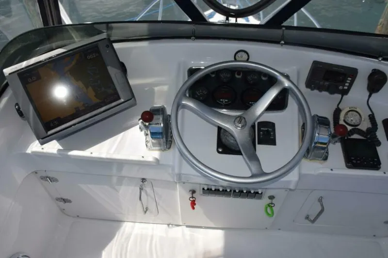 Slide: The Image of Edson Helm Wheel, Morse Single Lever Controls, Compass - 7384068