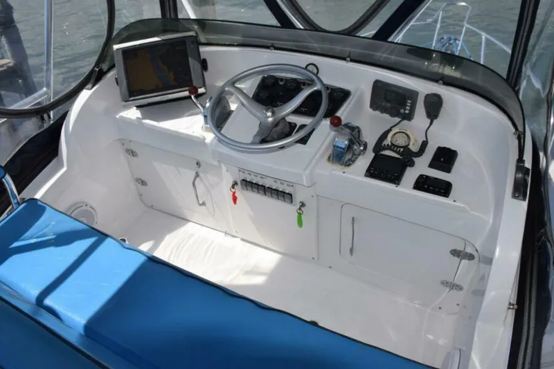 Slide: The Image of Helm With Bench Seating - 7384066