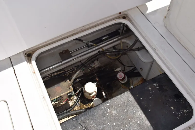 Slide: The Image of Aft Lazarette, Rear Side Of Fuel Tank - 6551448