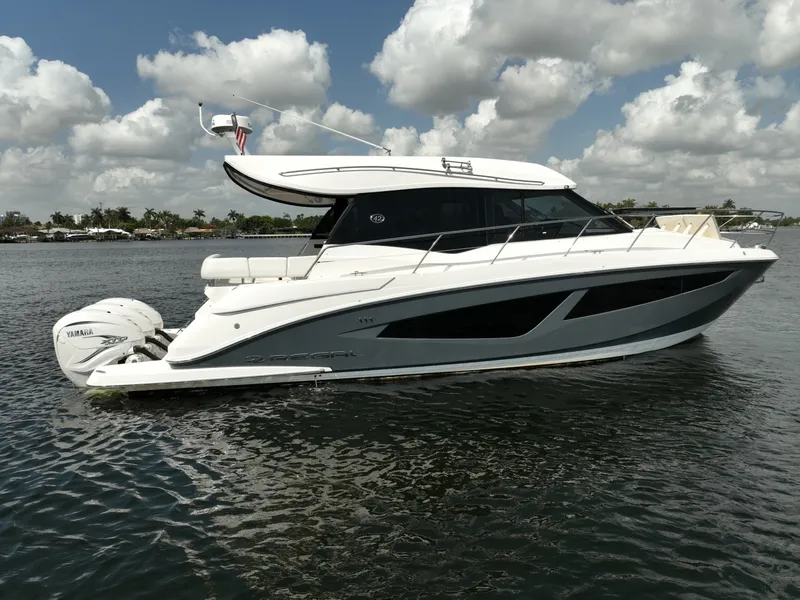Slide: The Image of Regal 42 XO 2022 - 6551293
