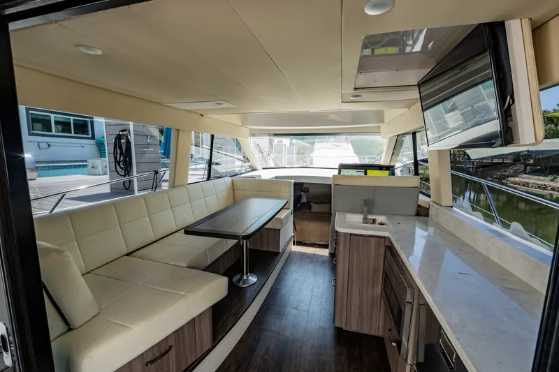 Slide: The Image of Regal 42 XO 2022 - 6551333