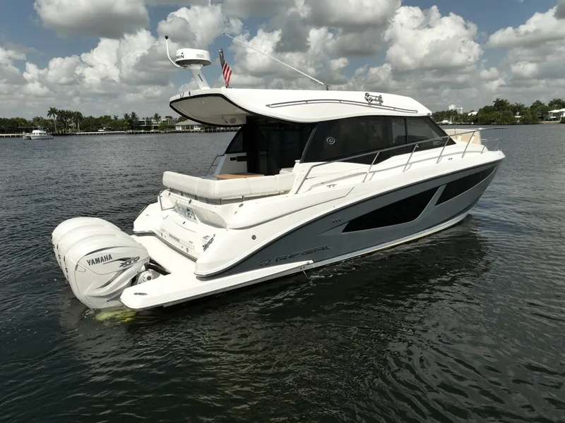 Slide: The Image of Regal 42 XO 2022 - 6551266
