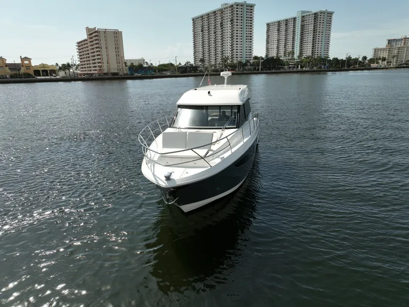 Slide: The Image of Regal 42 XO 2022 - 6551317