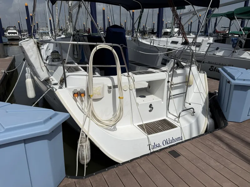 Slide: The Image of Beneteau 373 - 6551992