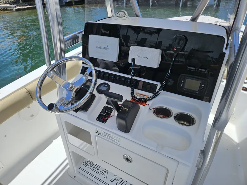 Slide: The Image of Sea Hunt Ultra 211 2017 - 6551532
