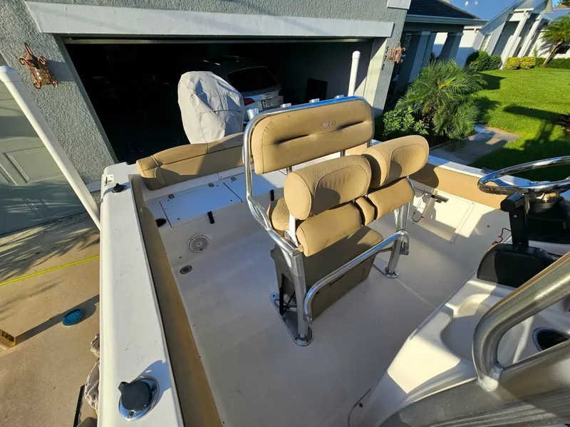 Slide: The Image of Sea Hunt Ultra 211 2017 - 6551580