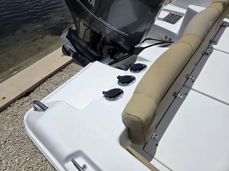 Slide: The Image of Sea Hunt Ultra 211 2017 - 6551575