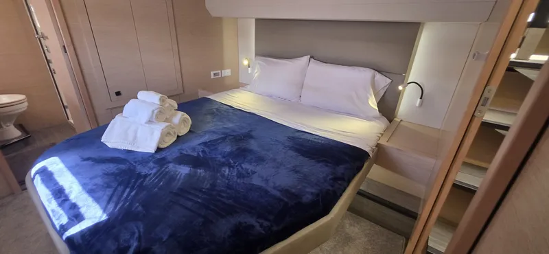 Slide: The Image of Fountaine Pajot Motor Yacht 44 2018 - 6552029