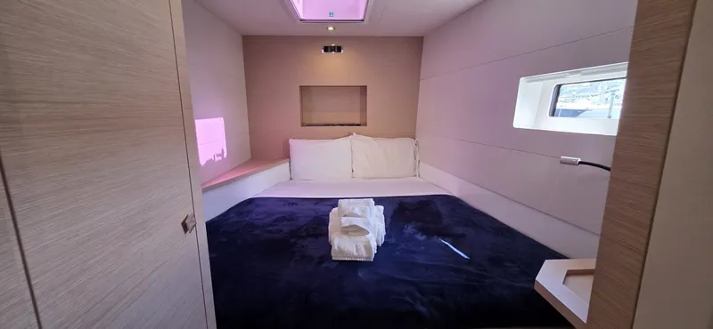 Slide: The Image of Fountaine Pajot Motor Yacht 44 2018 - 6552024
