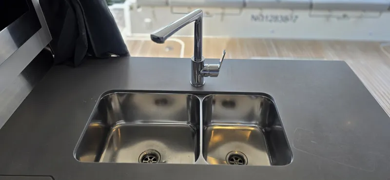 Slide: The Image of Fountaine Pajot Motor Yacht 44 2018 - 6551990