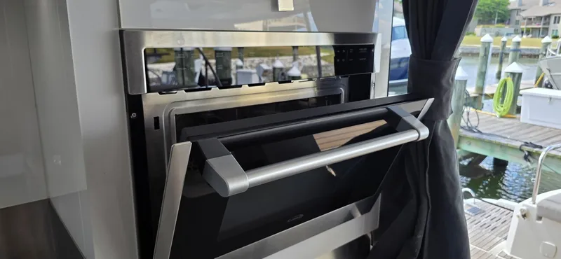 Slide: The Image of Fountaine Pajot Motor Yacht 44 2018 - 6551988