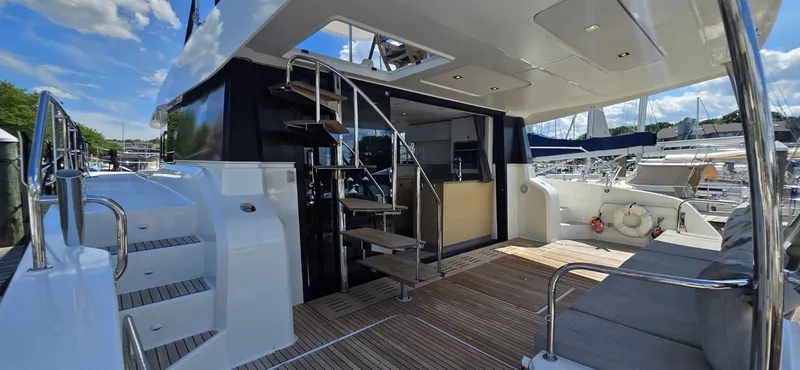 Slide: The Image of Fountaine Pajot Motor Yacht 44 2018 - 6551969
